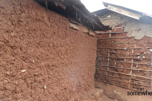 08_current-way-of-building-in-Kibera